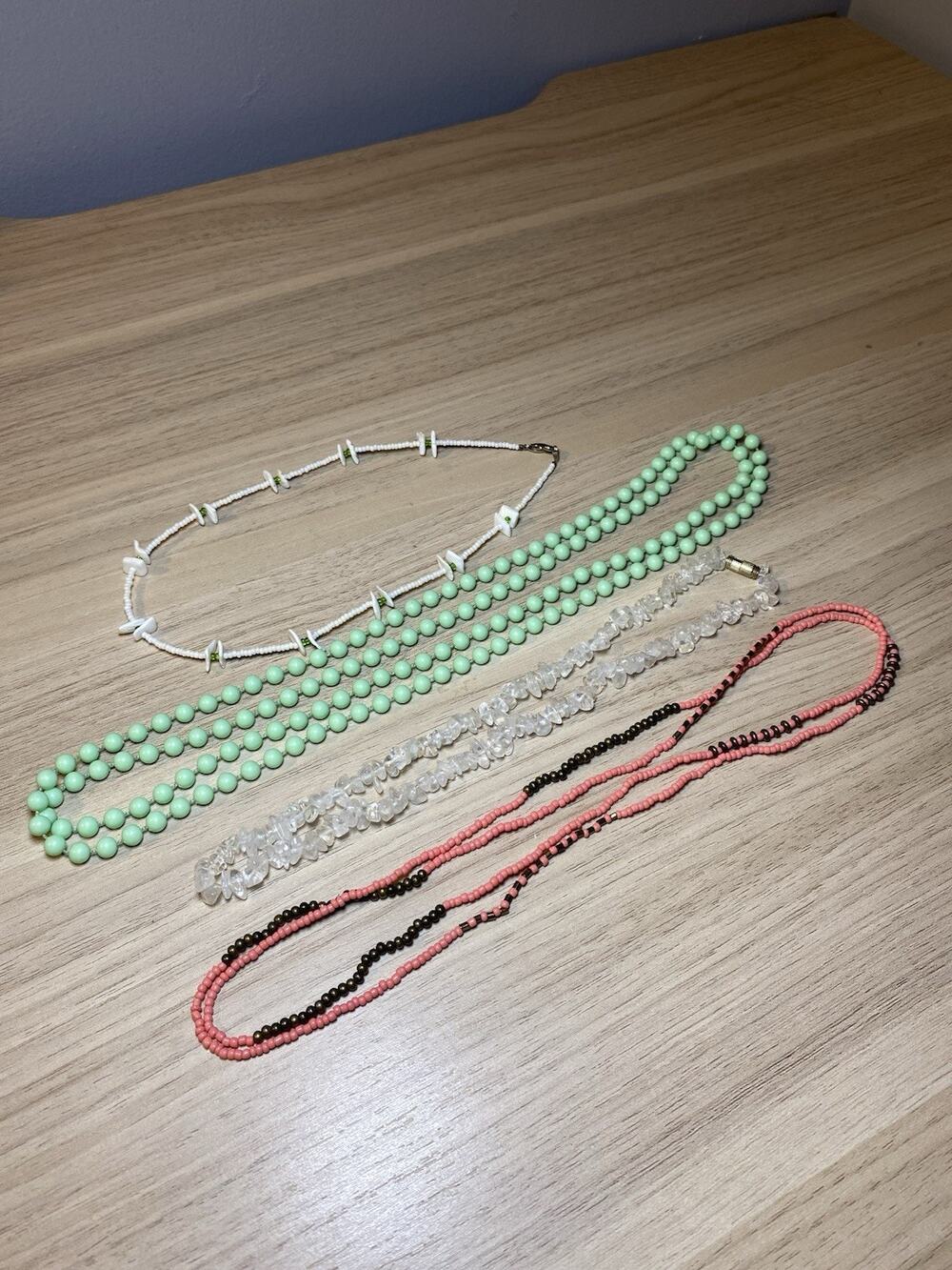 VTG Lot Of 4 Y2K Necklaces